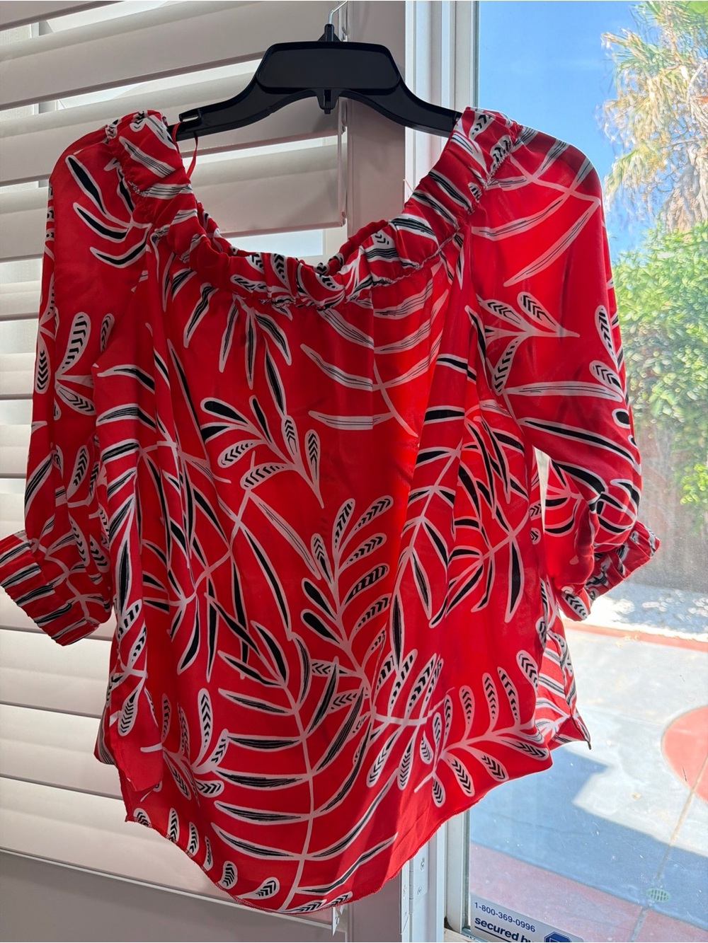 Halogen Red Tropical Leaf Off-the-Shoulder Blouse - Size Small